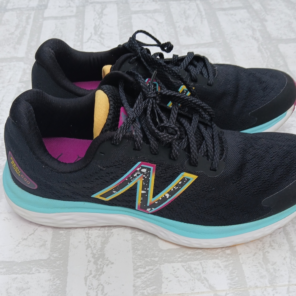 New Balance Women's Black and Turquoise Sneakers
